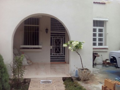 Casa Independiente de 4 habitaciones en venta en Los Quemados, Marianao, La Habana