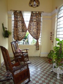 Casa Independiente de 4 habitaciones en permuta en Vedado, Plaza de la Revolución, La Habana - 5