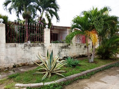Casa Independiente en Fontanar, Boyeros, La Habana