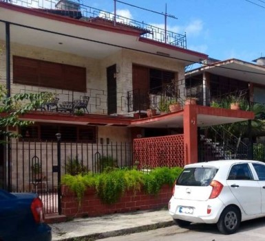 Casa de 4 habitaciones en venta en Nuevo Vedado, Plaza de la Revolución, La Habana