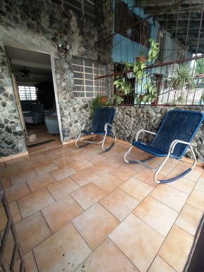 Casa de 2 habitaciones en venta en Puentes Grandes, Plaza de la Revolución, La Habana
