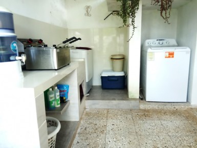 Casa Independiente de 5 habitaciones en venta en Las Guásimas, Arroyo Naranjo, La Habana