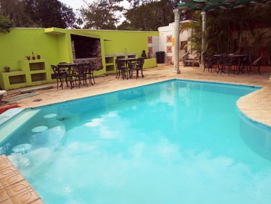 Casa Independiente de 5 habitaciones en venta en Las Guásimas, Arroyo Naranjo, La Habana