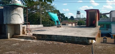 Casa Independiente de 6.5 habitaciones en venta en Balcón Arimao, La Lisa, La Habana