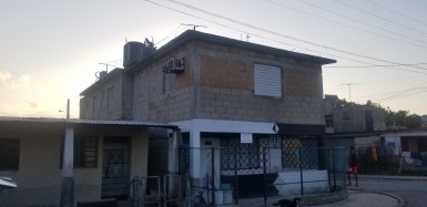 Casa de 3 habitaciones en venta en Cuatro Caminos, Cotorro, La Habana