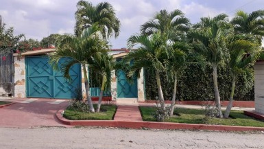 Independent House in Antonio Guiteras, Habana del Este, La Habana