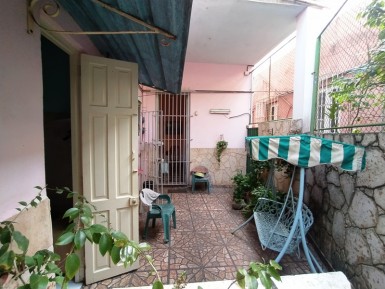 Casa de 4 habitaciones en venta en Vedado, Plaza de la Revolución, La Habana
