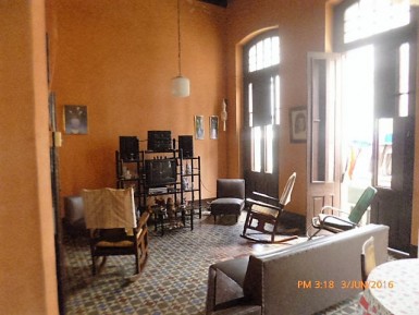 Casa Colonial de 4 habitaciones en venta en Cayo Hueso, Centro Habana, La Habana