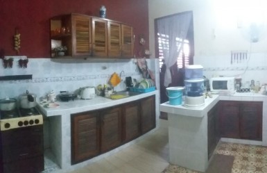 Casa Independiente de 4 habitaciones en venta en Los Quemados, Marianao, La Habana