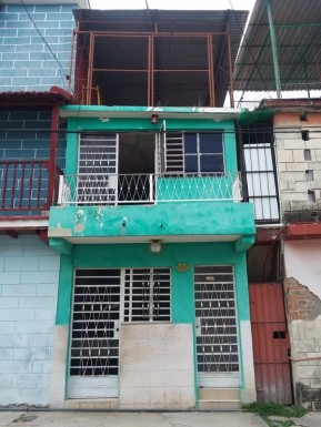 Casa en Luyanó, Diez de Octubre, La Habana