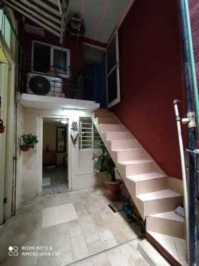 Casa Colonial de 4 habitaciones en venta en Catedral, Habana Vieja, La Habana