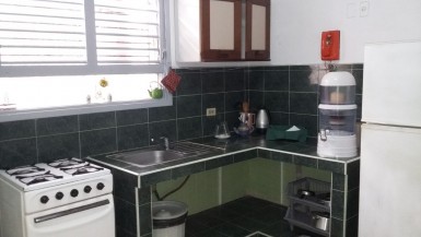 Casa Independiente de 6 habitaciones en venta en Nuevo Vedado, Plaza de la Revolución, La Habana