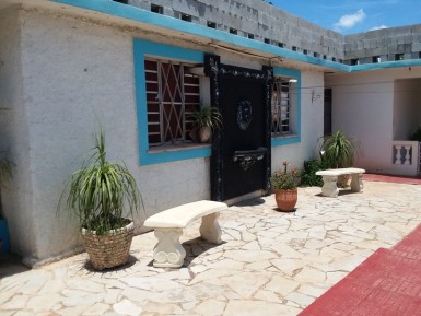 Casa Independiente de 3 habitaciones en venta en Las Guásimas, Arroyo Naranjo, La Habana