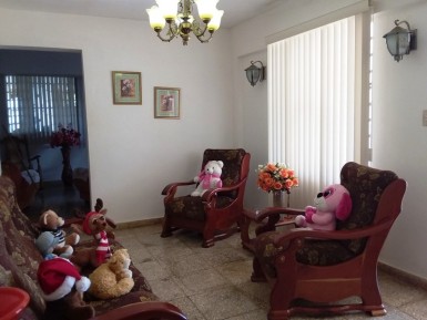Casa Independiente de 3 habitaciones en venta en Las Guásimas, Arroyo Naranjo, La Habana