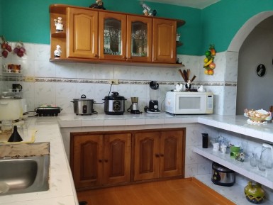 Casa Independiente de 3 habitaciones en venta en Las Guásimas, Arroyo Naranjo, La Habana