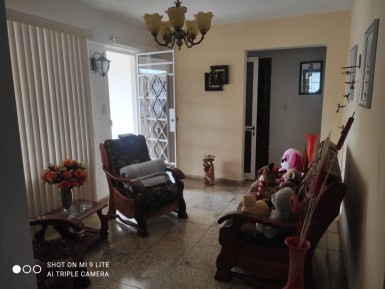 Casa Independiente de 3 habitaciones en venta en Las Guásimas, Arroyo Naranjo, La Habana