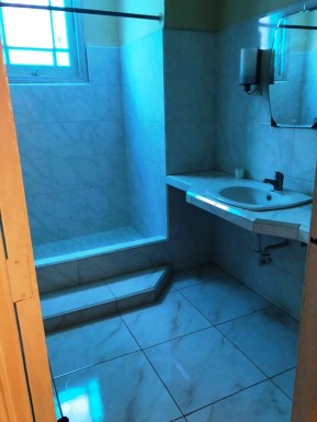 Casa Independiente de 5 habitaciones en venta en Miramar, Playa, La Habana