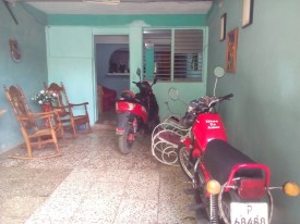 House with 1 bedroom for sale in El Globo, Boyeros, La Habana - Thumbnail 1