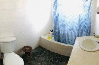Apartment with 3.5 bedrooms for sale in Nuevo Vedado, Plaza de la Revolución, La Habana