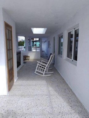 Casa Independiente de 4 habitaciones en venta en Vedado, Plaza de la Revolución, La Habana