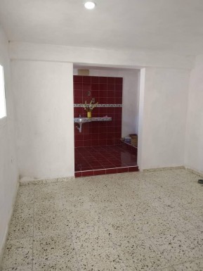 Casa Independiente de 4 habitaciones en venta en Vedado, Plaza de la Revolución, La Habana