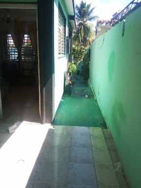 Casa Independiente de 4 habitaciones en venta en Vedado, Plaza de la Revolución, La Habana