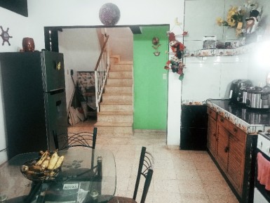 Casa Independiente de 4 habitaciones en venta en Vedado, Plaza de la Revolución, La Habana