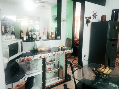 Casa Independiente de 4 habitaciones en venta en Vedado, Plaza de la Revolución, La Habana