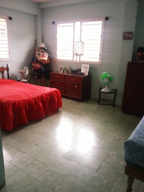 Apartment with 4 bedrooms for sale in Nuevo Vedado, Plaza de la Revolución, La Habana