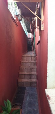 Casa Independiente de 2 habitaciones en venta en Jesús del Monte, Diez de Octubre, La Habana