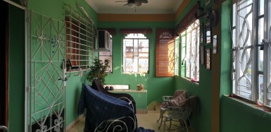 Casa Independiente de 2 habitaciones en venta en Jesús del Monte, Diez de Octubre, La Habana