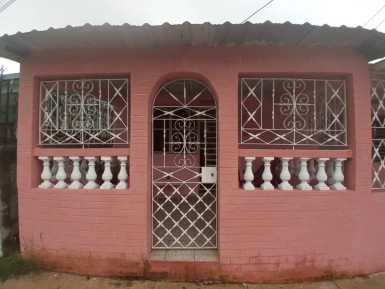 House in Centro Cotorro, Cotorro, La Habana
