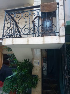 Biplanta de 2 habitaciones en venta en Vedado, Plaza de la Revolución, La Habana