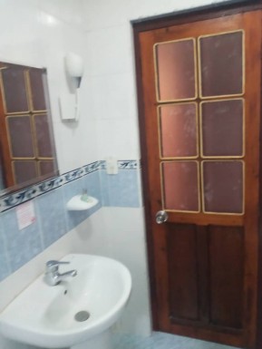 Biplanta de 2 habitaciones en venta en Vedado, Plaza de la Revolución, La Habana