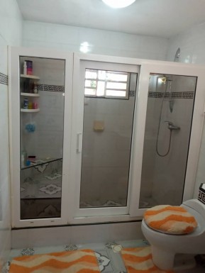 Casa Independiente de 4 habitaciones en venta en Cojímar, Habana del Este, La Habana