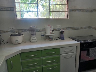 Casa Independiente de 4 habitaciones en venta en Cojímar, Habana del Este, La Habana