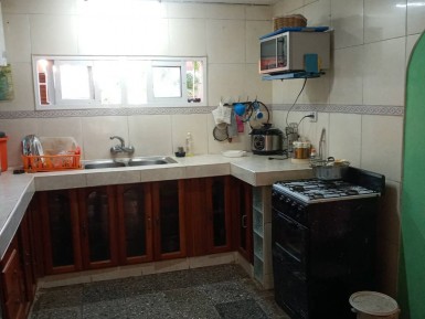 Casa Independiente de 4 habitaciones en venta en Cojímar, Habana del Este, La Habana