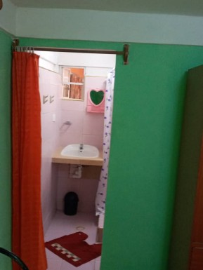 Casa Independiente de 4 habitaciones en venta en Cojímar, Habana del Este, La Habana