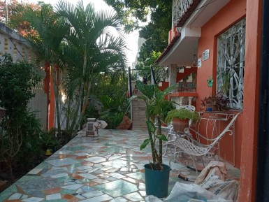 Casa Independiente de 4 habitaciones en venta en Cojímar, Habana del Este, La Habana