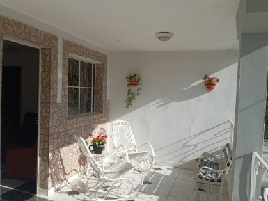 Casa Independiente de 7 habitaciones en venta en Antonio Guiteras, Habana del Este, La Habana