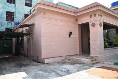 Casa Independiente de 5 habitaciones en venta en Vedado, Plaza de la Revolución, La Habana