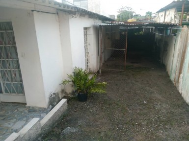 Casa Independiente de 3 habitaciones en venta en Alturas de La Lisa, La Lisa, La Habana