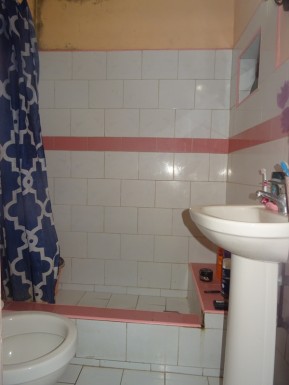 Casa de 2 habitaciones en venta en Centro Habana, La Habana