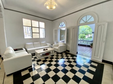 Apartment with 4 bedrooms for sale in Vedado, Plaza de la Revolución, La Habana