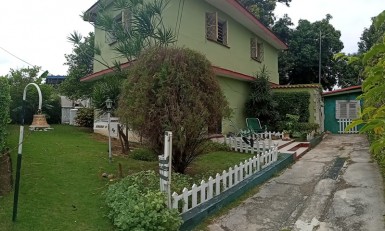 Independent House in Palatino, Cerro, La Habana