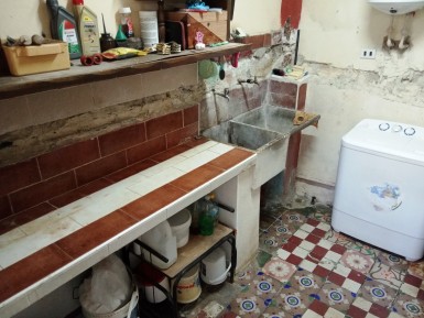 Casa de 2 habitaciones en venta en Las Cañas, Cerro, La Habana