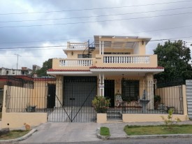 Casa de 5 habitaciones en venta en Víbora Park, Arroyo Naranjo, La Habana