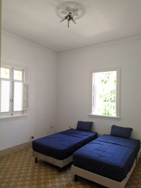 Casa Independiente de 5 habitaciones en venta en Playa, La Habana