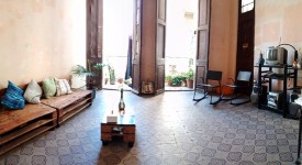 Apartamento de 3 habitaciones en venta en Catedral, Habana Vieja, La Habana - Miniatura 1