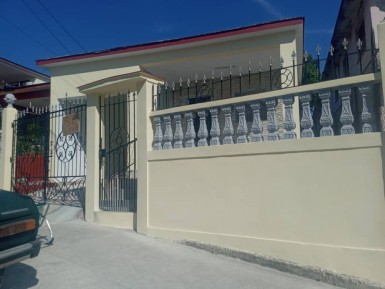 House in Florida, San Miguel del Padrón, La Habana